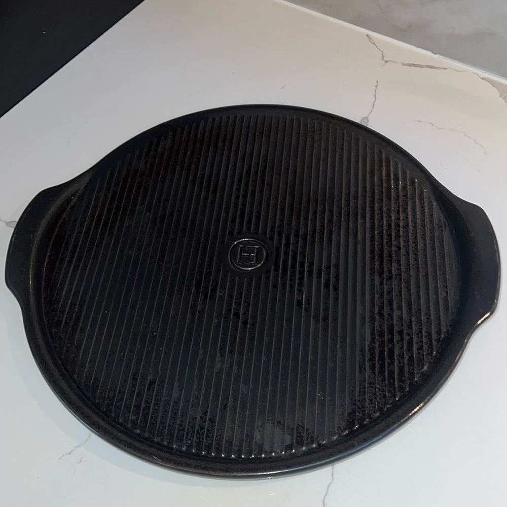 Emile Henry French Ceramic Ribbed Pizza Stone Pan